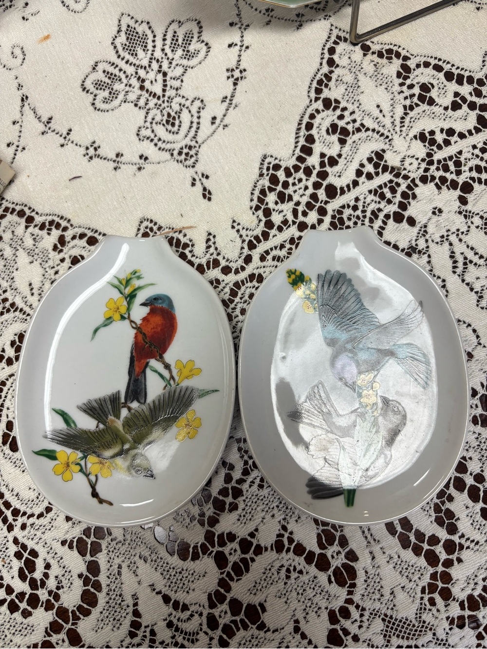 Set of 2 White Ceramic Bird Trinket spoon rest - Decorative Home Accents
